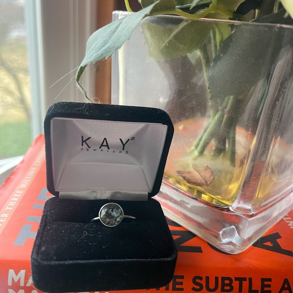 Origami Owl Silvertone Ring with blackish Crystal